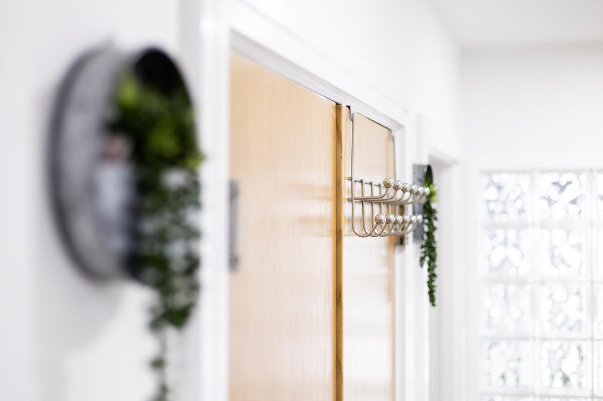Bullring Lux Suite, New Street Free Netflix - Free Secure Parking- Sleeps 6 Birmingham Exterior photo
